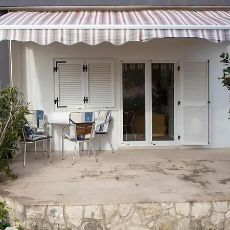 Appartement In With Terrace, Air Conditioning, Wifi, Washing Machine Vodice