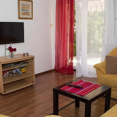 In With Terrace, Air Conditioning, Wifi, Washing Machine *