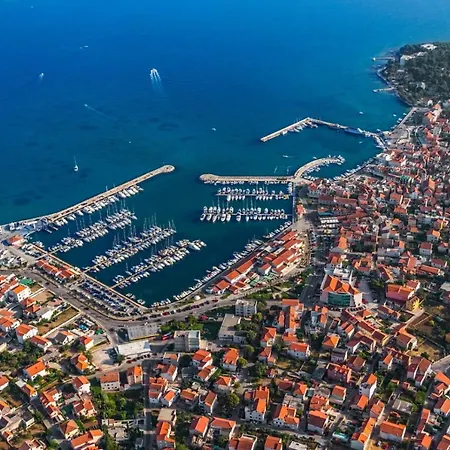 In With Terrace, Air Conditioning, Wifi, Washing Machine * Vodice