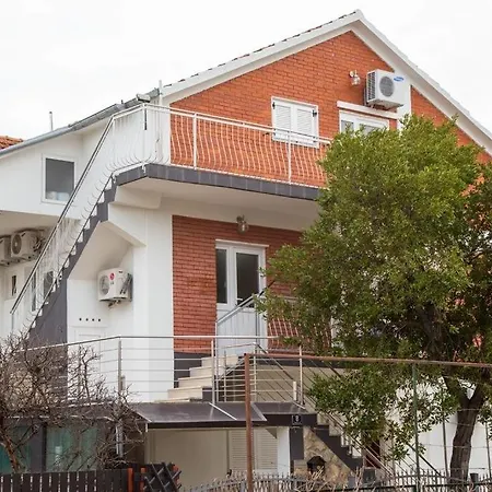 In With Terrace, Air Conditioning, Wifi, Washing Machine Appartement