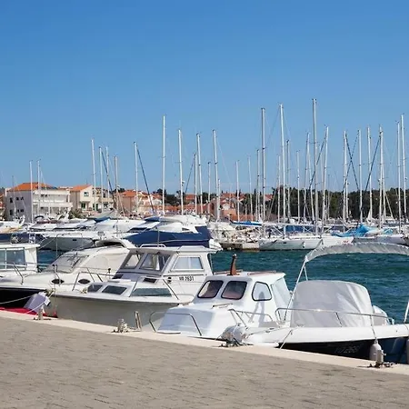 In With Terrace, Air Conditioning, Wifi, Washing Machine Appartement